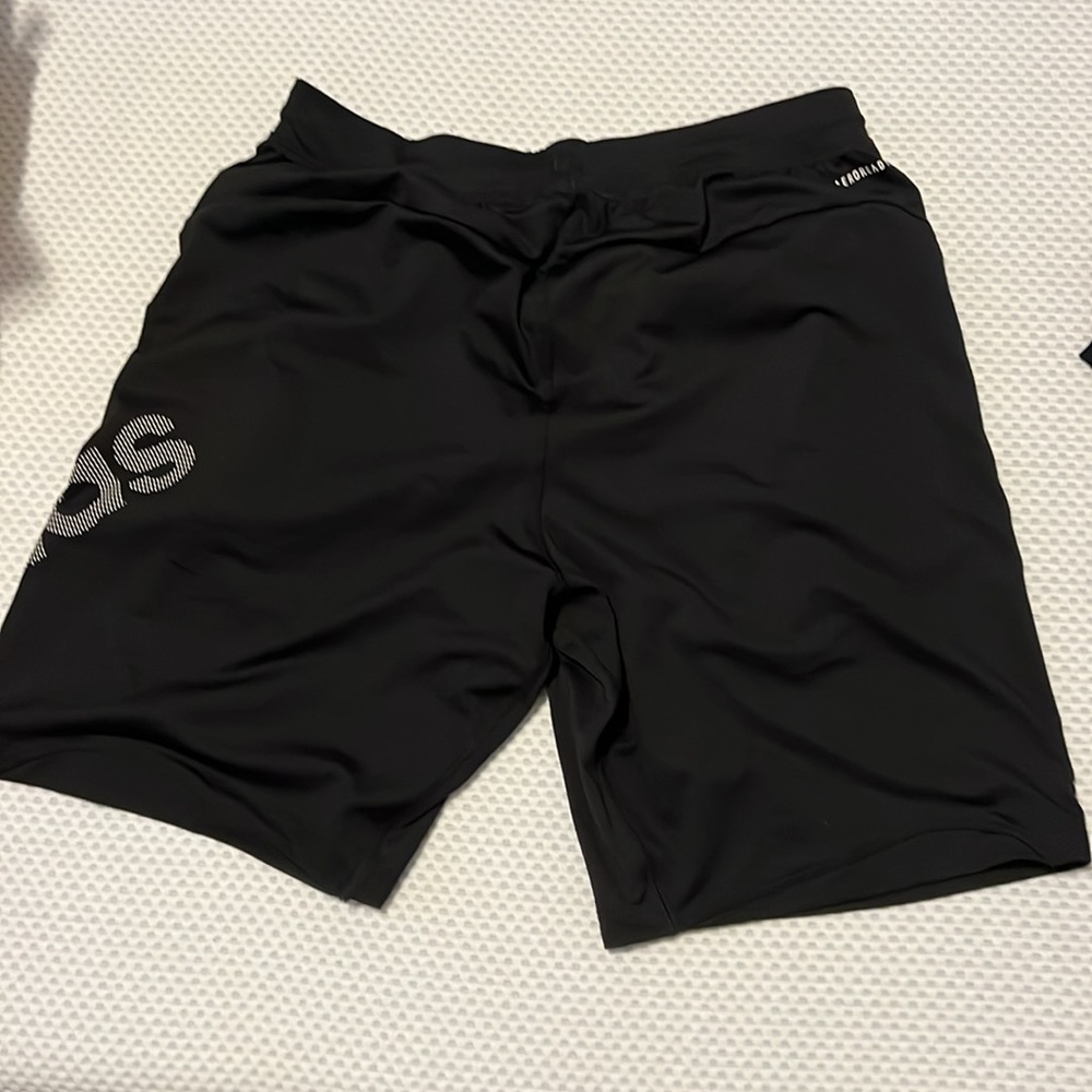 Adidas - Picture 3 of 3